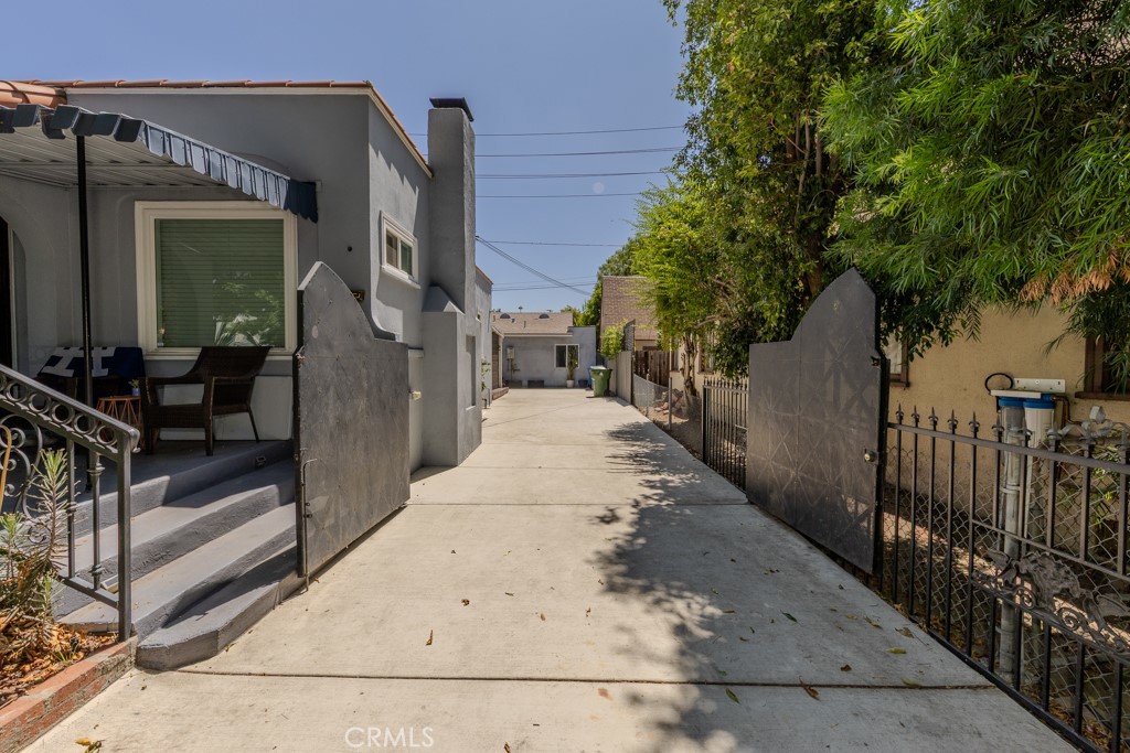4712 Townsend Avenue