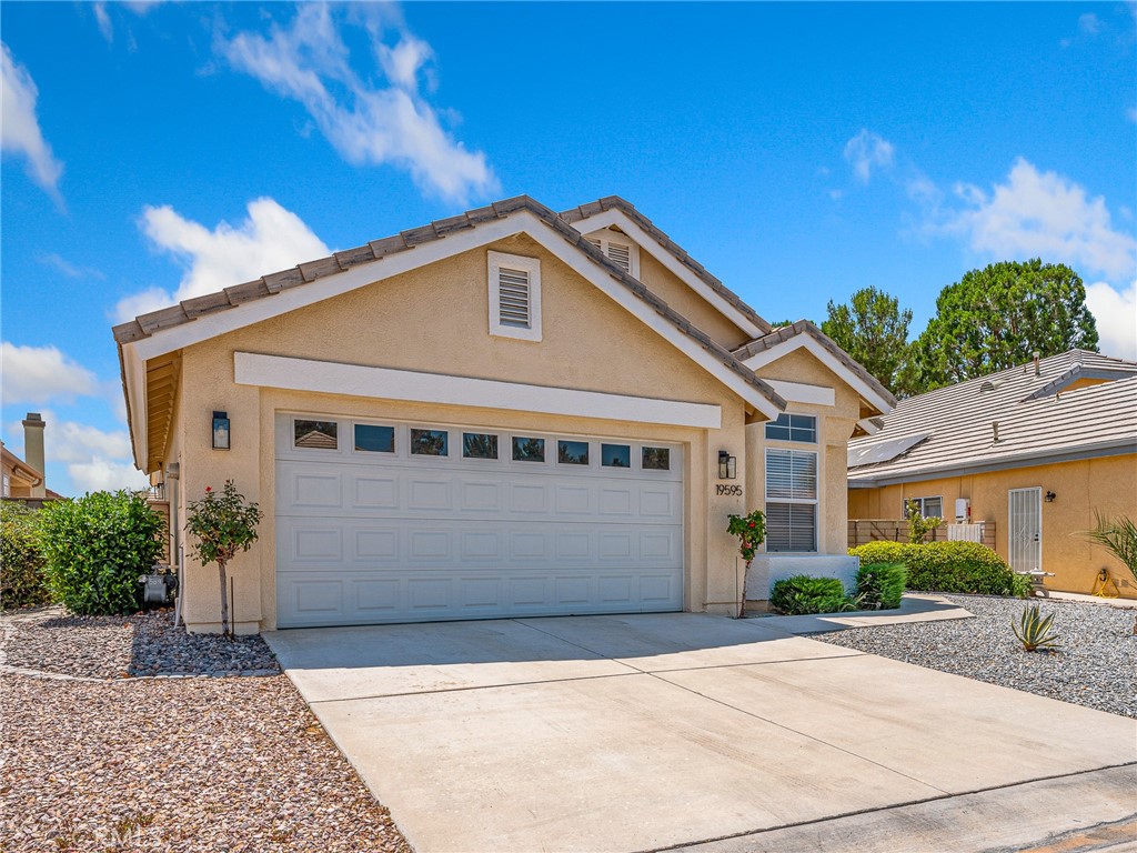 19595 Ironside Dr