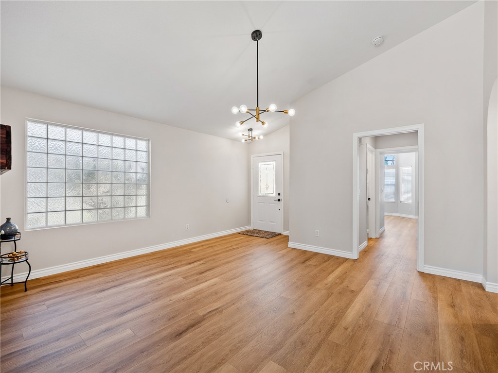 19595 Ironside Dr