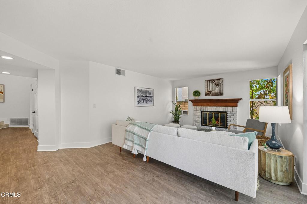 Oakcreek Village-879 - Residential
