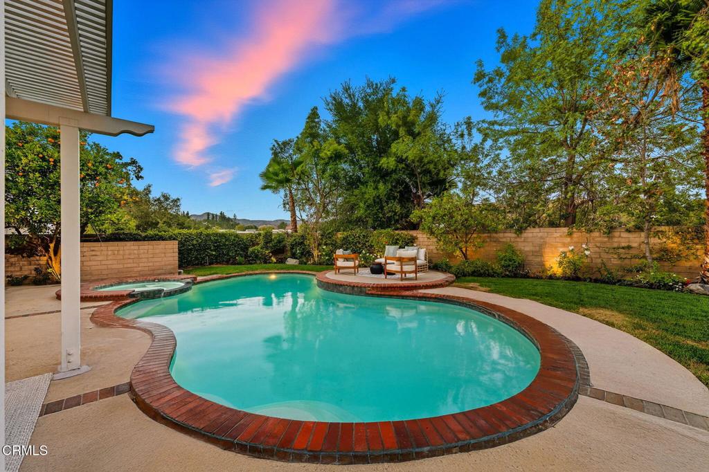 Oakcreek Village-879 - Residential