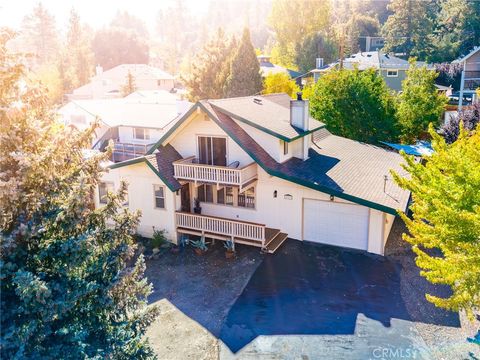 Photo of 5313 Basel Dr, Wrightwood, CA 92397 (MLS # IV25240465)