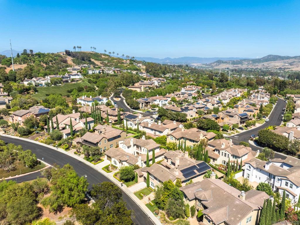 27302 Via Priorato, San Juan Capistrano CA 92675 - Photo 32