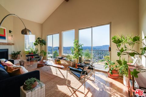 Photo of 628 Etta Street, Los Angeles, CA 90065 (MLS # 26686277)