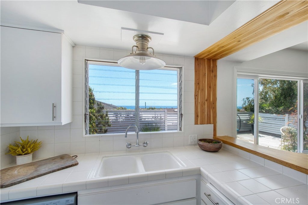 1575 Via Majorca, Laguna Beach CA 92651 - Photo 26