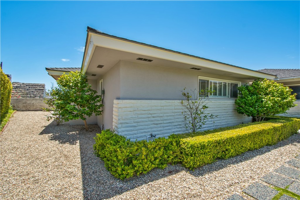 1575 Via Majorca, Laguna Beach CA 92651 - Photo 51