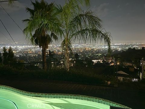 3003 Mesa Verde Drive Burbank CA 91504