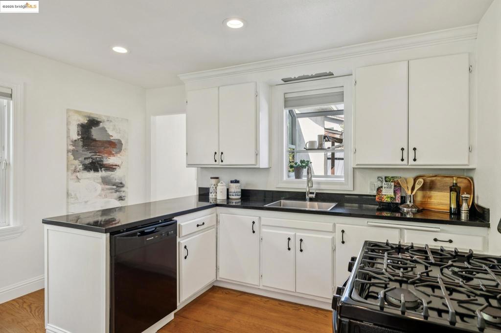 CASTRO VALLEY - Residential