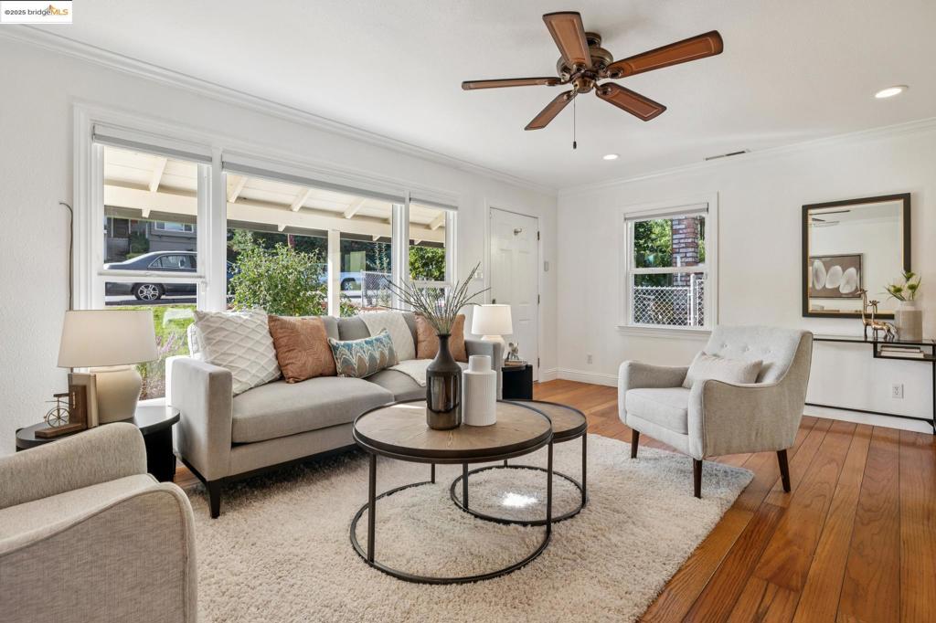 CASTRO VALLEY - Residential