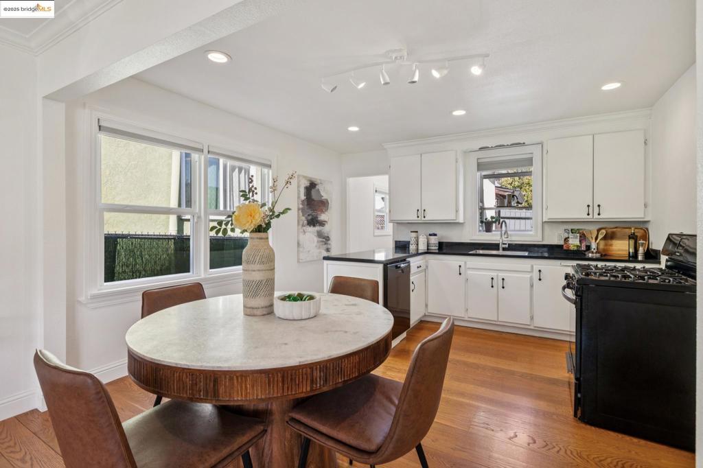 CASTRO VALLEY - Residential