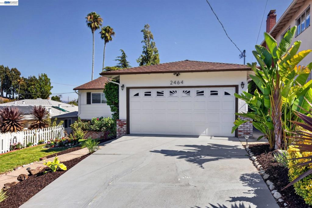 2464 Mikemary Ct