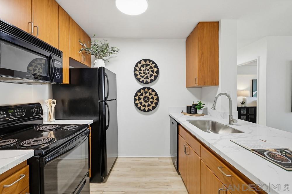 1435 India St 406