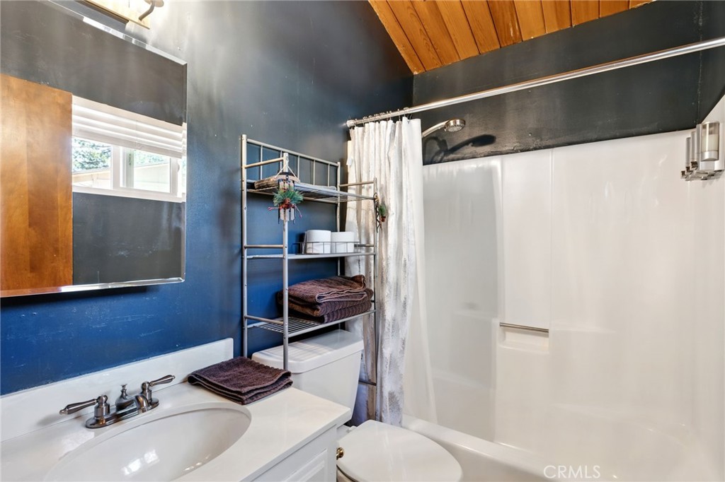 Green Valley Lake (GVLK) - Residential