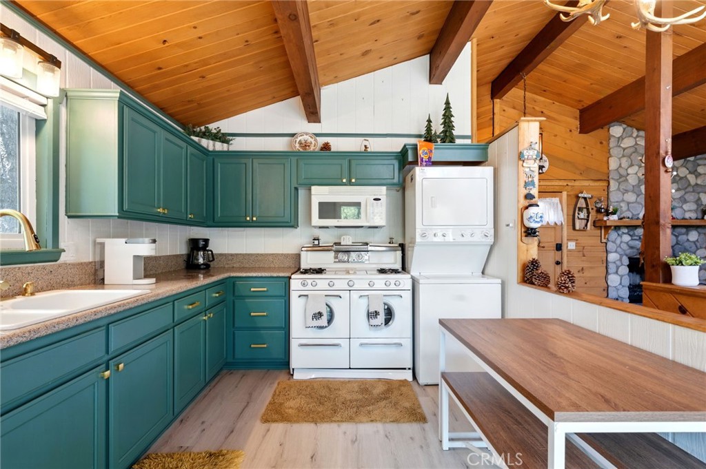 Green Valley Lake (GVLK) - Residential