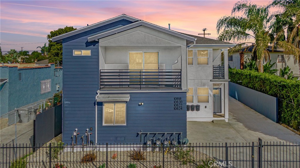 Step into contemporary comfort in this beautifully designed second story, 3-bedroom, 3-bathroom townhome-style rental built in 2022 and ideally located in the heart of Lynwood. Boasting stylish wood laminate flooring and an open layout filled with natural light, this home offers the perfect blend of modern convenience and urban accessibility.
Enjoy the comfort of central AC and HVAC throughout the home, along with laundry hookups for a stackable unit for easy in-home washing. The sleek kitchen comes fully equipped with stainless steel appliances including a stove, refrigerator, dishwasher, and over-the-range microwave — ready for all your culinary needs.
Relax or entertain with two private balconies offering a refreshing outdoor escape. The thoughtful layout ensures privacy and space for everyone with generously sized bedrooms.
Conveniently situated near shopping centers, local restaurants, and just minutes from the 105 Freeway and the Metro Green Line, this home provides easy access to everything you need.
Don’t miss this opportunity to live in a modern home with all the essentials in one of Lynwood’s most connected neighborhoods.