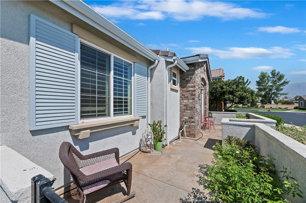 Photo of 117 Paint Creek Crk, Beaumont, CA 92223 (MLS # IV25266433)