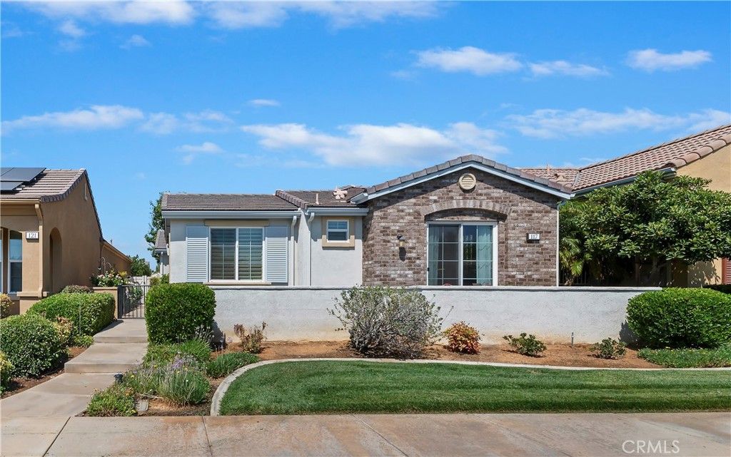 Photo of 117 Paint Creek Crk, Beaumont, CA 92223 (MLS # IV25266433)
