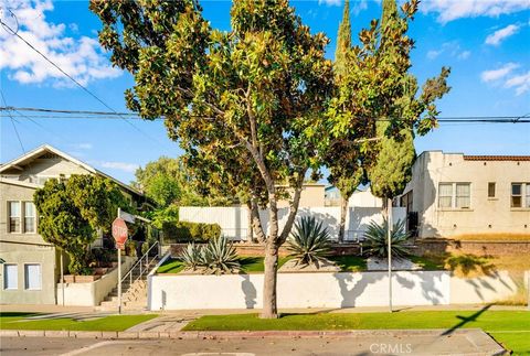 Photo of 1925 Berkeley Ave, Echo Park, CA 90026 (MLS # CV25231207)