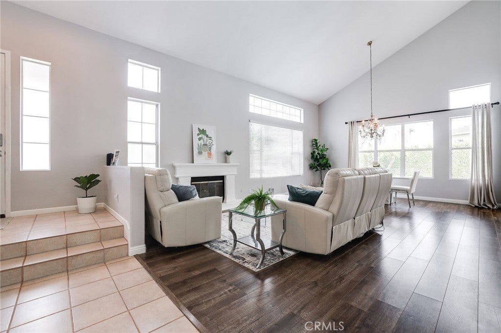 6885 Cambria Cove Cir, Huntington Beach CA 92648