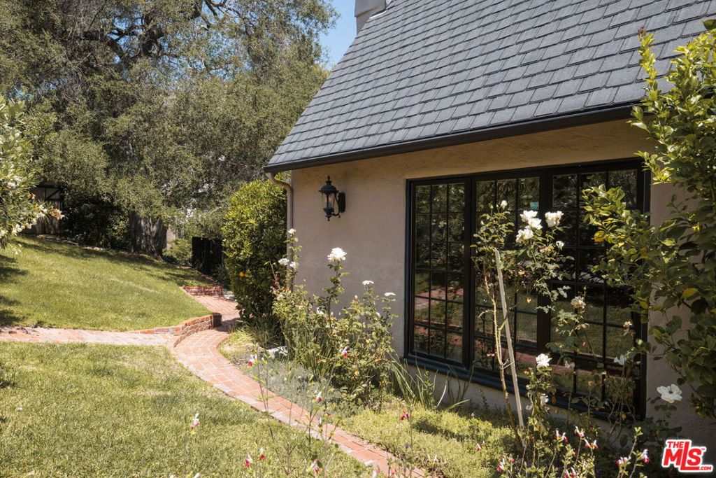 1602 Golf Club Drive