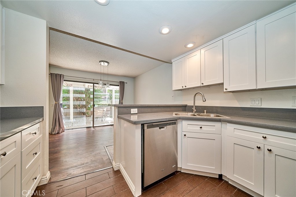 380 Deerfield, Irvine CA 92606 - Photo 13
