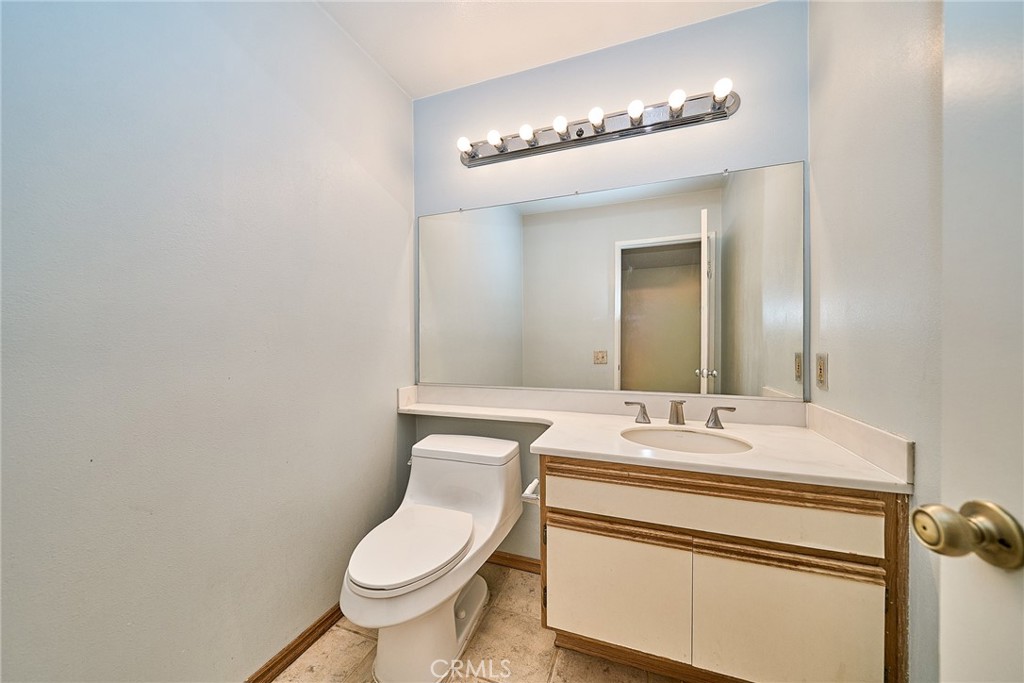 380 Deerfield, Irvine CA 92606 - Photo 8