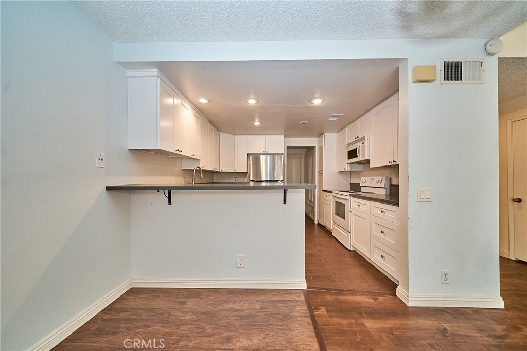 380 Deerfield, Irvine CA 92606 - Photo 15