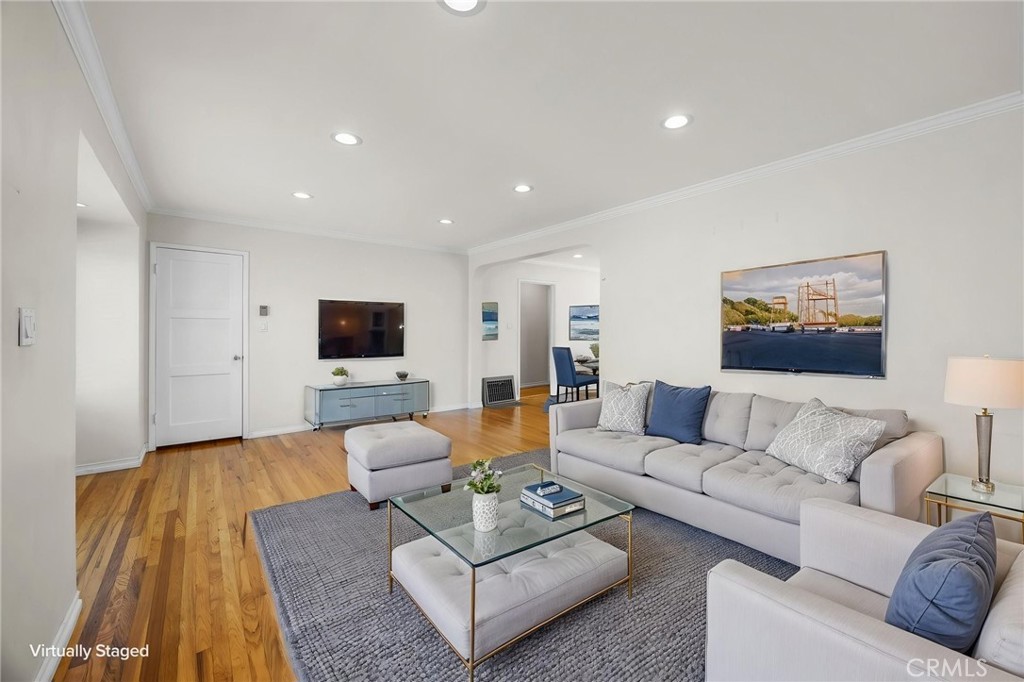 2162 Charlemagne