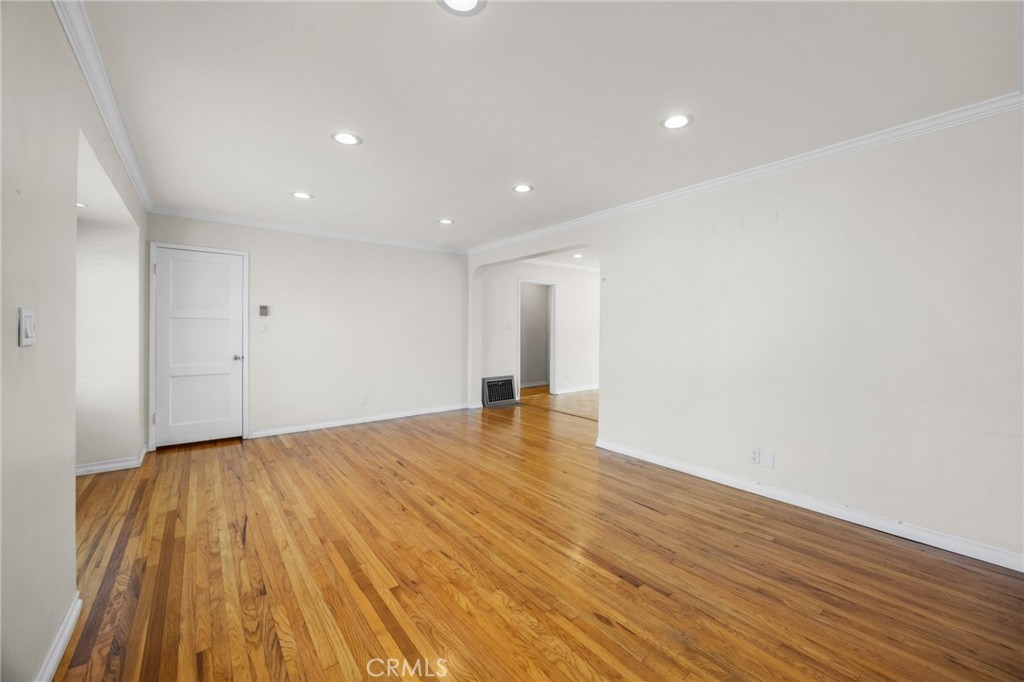 2162 Charlemagne