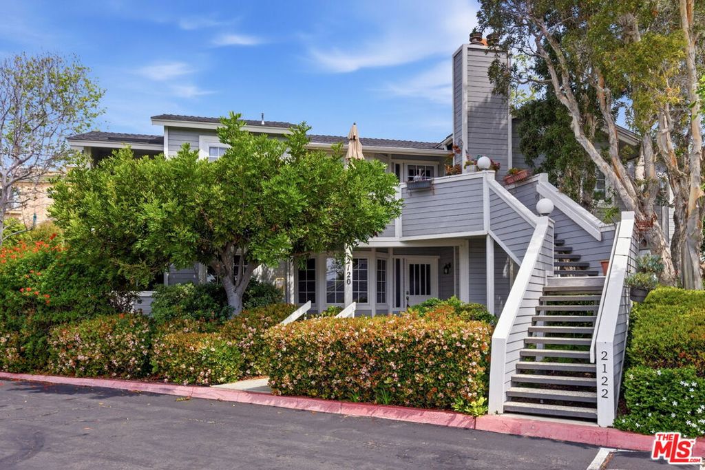 2120 S Coast Highway