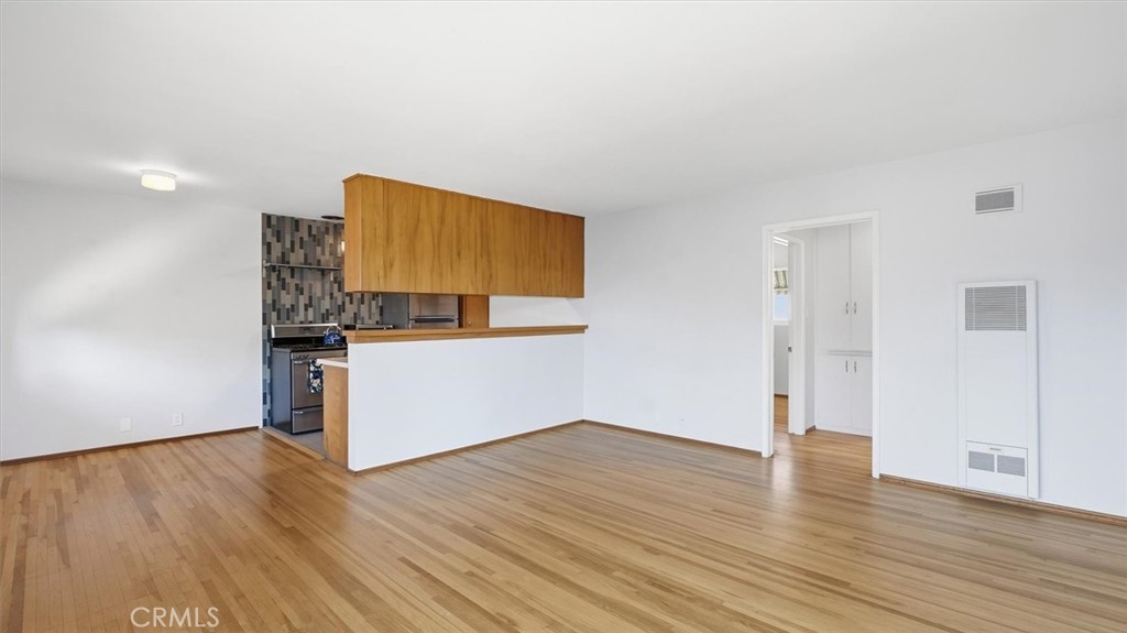 1020 E 2nd Street 10