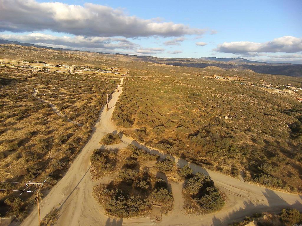 0000 Powerline Rd.