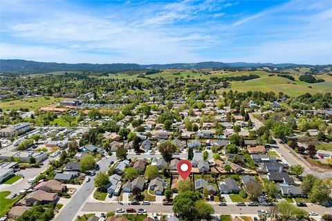 Tiny photo for 46 Lone Oak Way, Templeton, CA 93465 (MLS # SC26068416)