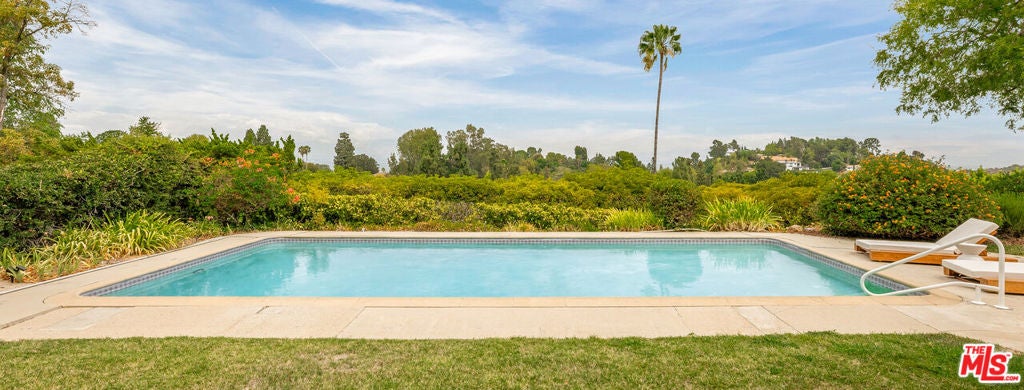 Photo of 3971 Royal Oak Place, Los Angeles, CA 91436 (MLS # 26954989)
