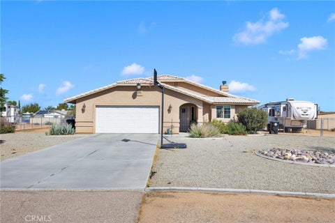 Photo of 12782 Pawnee RD, Apple Valley, CA 92308 (MLS # CV26163805)