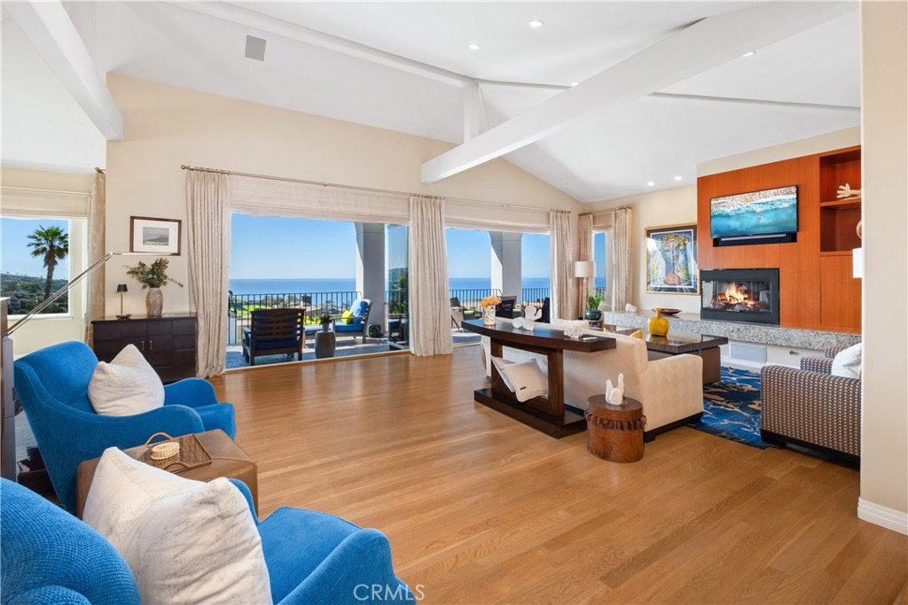 1598 Skyline Drive