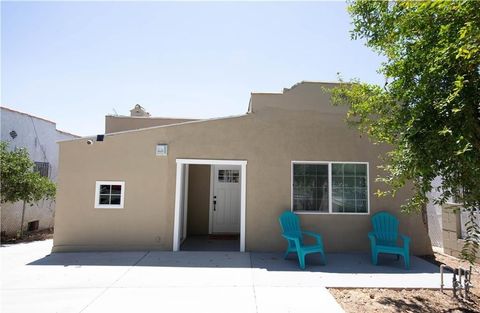 Photo of 3922 W 28th St, Los Angeles, CA 90018 (MLS # DW26092240)