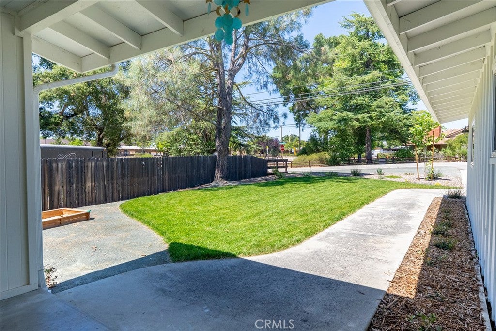 9606 Atascadero