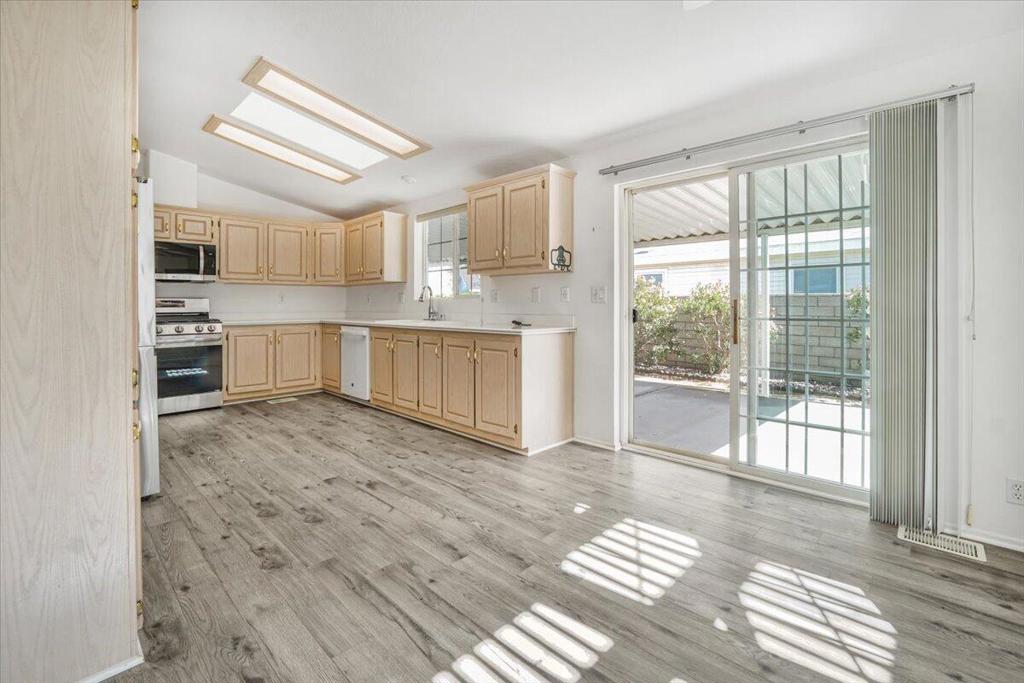 Palm Desert Greens - Manufactured In Park