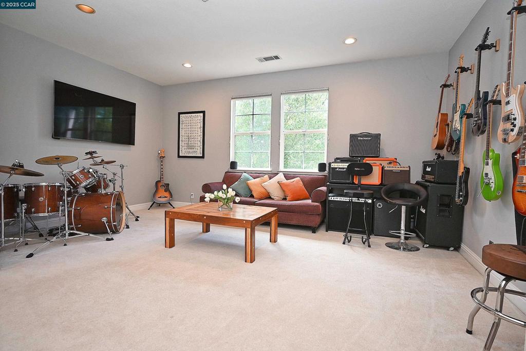 RELIEZ HIGHLANDS - Residential