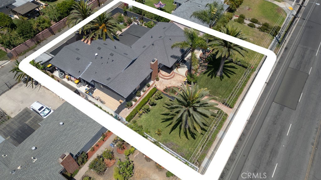 2631 W Cerritos