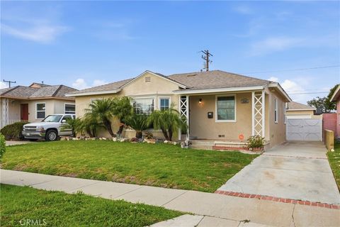 Photo of 1209 W 136th St, Compton, CA 90222 (MLS # SB26037852)