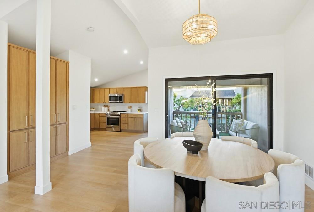 585 S Sierra Ave 27