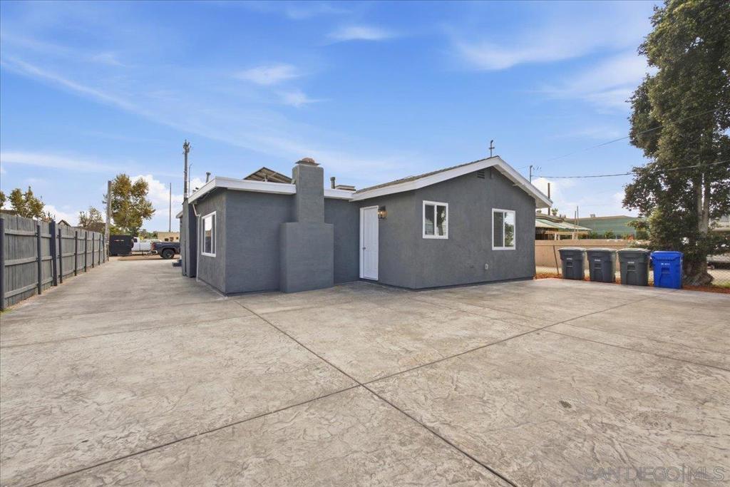 2304 G Ave