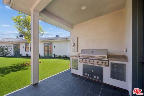 Tiny photo for 15201 Mc Kendree Avenue, Pacific Palisades, CA 90272 (MLS # 26997107)