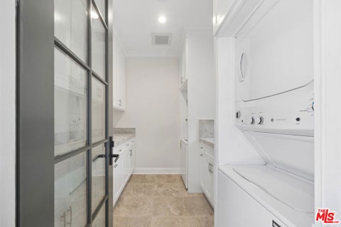 Tiny photo for 15201 Mc Kendree Avenue, Pacific Palisades, CA 90272 (MLS # 26997107)