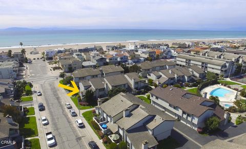 Photo of 4521 La Brea Street, Oxnard, CA 93035 (MLS # V1-33212)