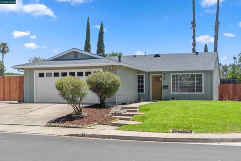 Photo of 12 Merrimac Pl PL, Pittsburg, CA 94565 (MLS # 41140212)