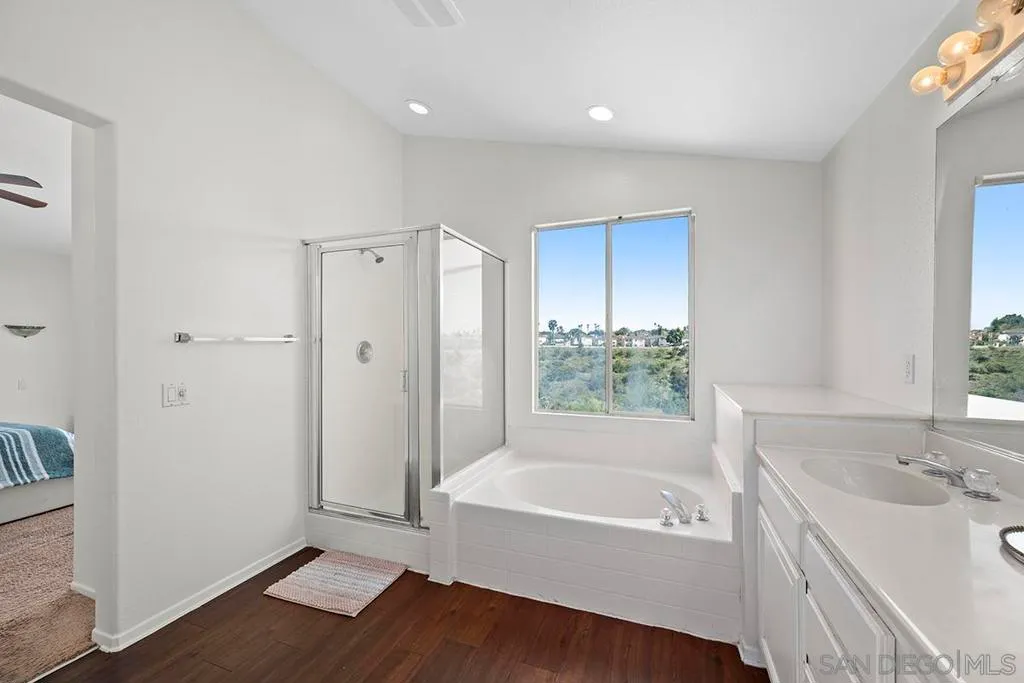 Chula Vista, California 91910, United States, 3 Bedrooms Bedrooms, ,3 BathroomsBathrooms,Residential,Active,173638