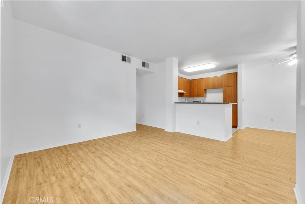 835 Francesca Dr 103